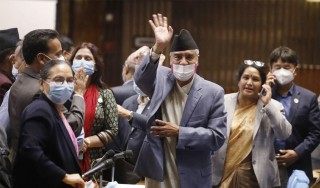 प्रतिनिधि सभा पुनर्स्थापना पछिको पहिलो  बैठककाे  दिन नै देउबाले लिए बिश्वासको मत