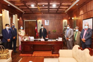 पर्यटन उद्योग  पुनरुत्थान गर्न तीन बर्षसम्म विशेष पर्यटन कर्जा, पुनकर्जा, बिनाधितो कर्जा  र कर मिनाहाको माग