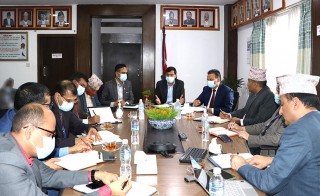 आयातमा भन्दा उत्पादन र निर्यातमा आधारित राजश्व वृद्धि गर्न अर्थमन्त्रीको जोड