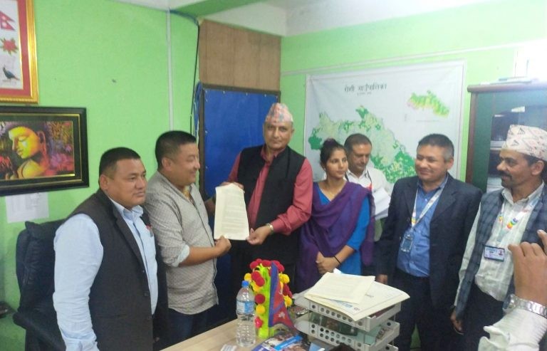  विन्धवासिनी साकोस र रोशी गाउँपालिकाबीच व्याज अनुदान सम्झौता, कृषकले ६ प्रतिशत छुट पाउने