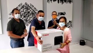 हिमालयन बैंकद्वारा दिदीबहिनी कृषक समुहलाई सहयोग