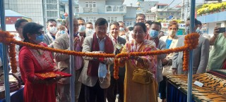 नक्साल भाटभेटनीमा हस्तकला कोसेली मेला शुरु
