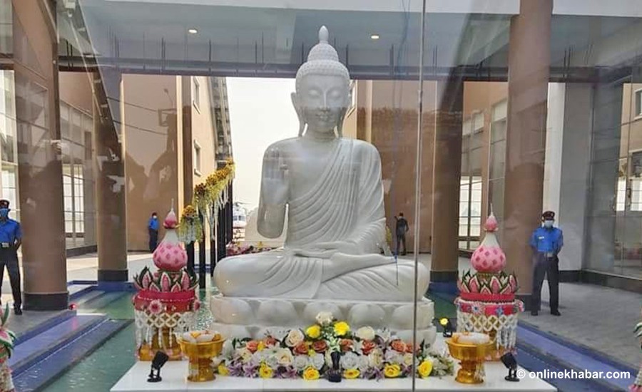दुइ अर्ब पच्चास करोडको बुद्ध मूर्ति गौतम बुद्धविमानस्थलमा राखियो 