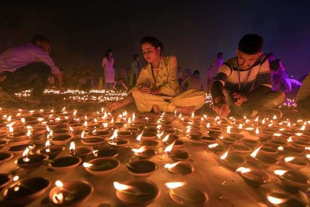 diyas.jpg