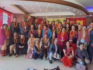 टेवा बहुउद्देश्यीय सहकारीद्वारा संस्थापक शेयर सदस्यलाई  सम्मान