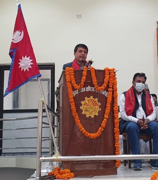 स्थिर नीतिको कारण मुलुक औद्योगिक विकासतर्फ अगाडि बढ्न सकेनः ढकाल