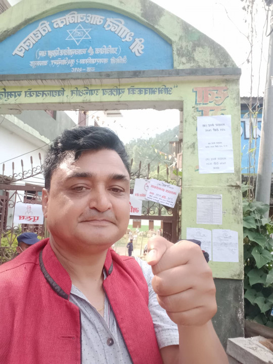 thapa.jpg