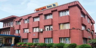 चुनाव नसकिँदै सरकारले इन्धनकाे मूल्य बढायाे, ग्यासकाे प्रति सिलिण्डर १८००, पेट्राेल १८०, मट्टीतेल र डिजेल १६३