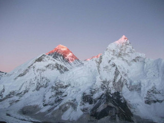 सगरमाथा दिवस: सर्वाेच्च चुचुरो र सेरोफेरोका कुरा