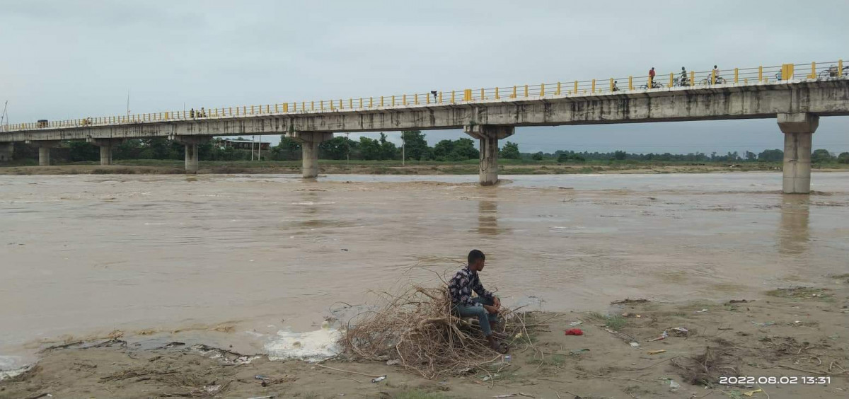 बाढीबाट जाेखिम पनि छ भने काइदा जाने फाइदा पनि छ