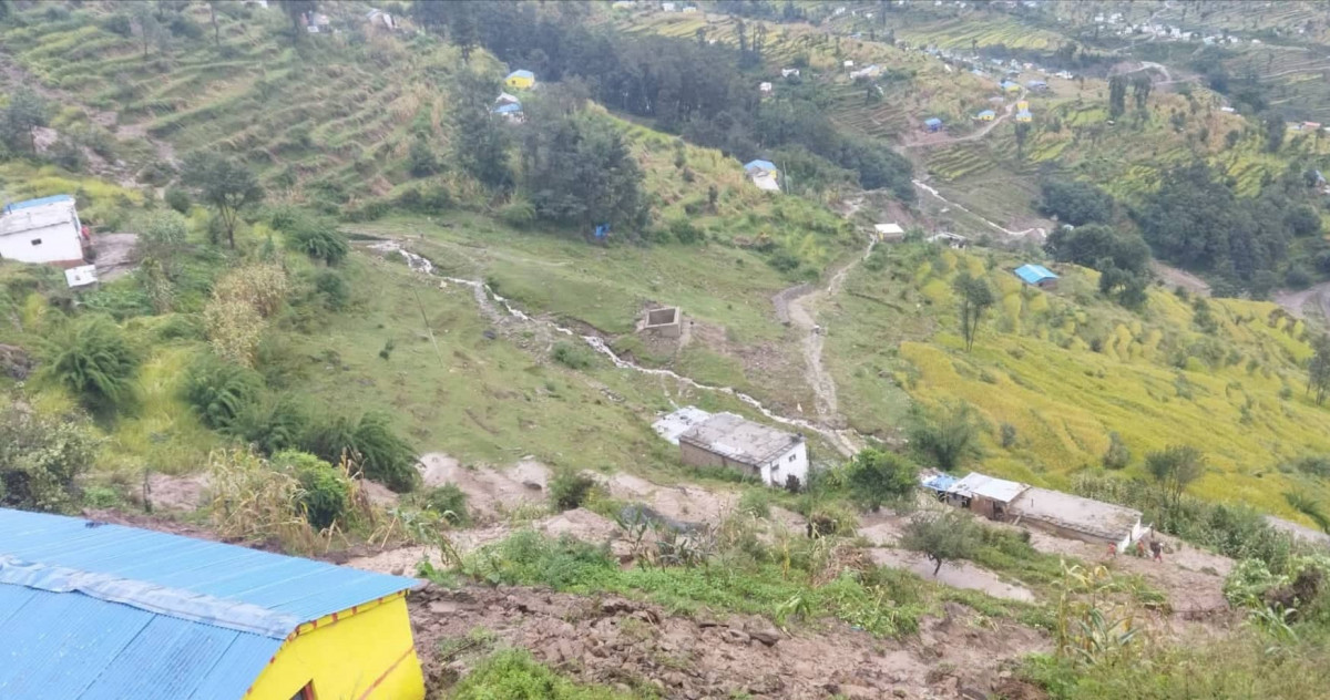 पहिराेले पुरिदा र खाेलाले बगाउँदा कालीकाेटमा २२ जना बेपत्ता