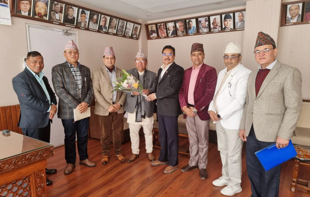घरजग्गा व्यवसायीले भूमि व्यवस्था मन्त्री राइलाइ बुझाए १५ बुँदे मागपत्र