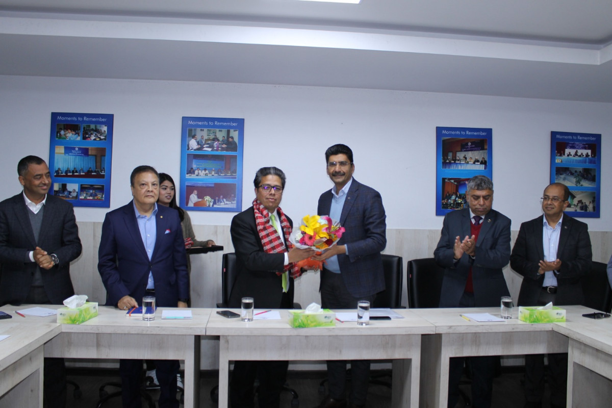 ब्याजदर घटाउनुपर्‍योः उद्यमी , सडकमा आन्दोलन नगरिदिनुस्ः बैंकर्स