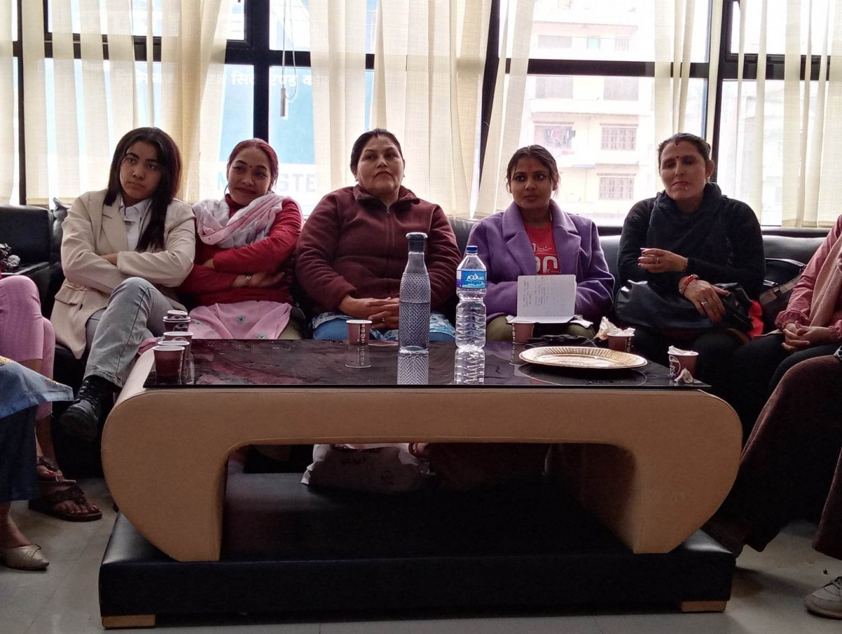Shramikmahila1.jpg