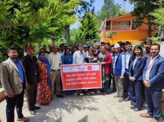 सनराइज बैंकद्वारा सुनसरीमा पशुपालन र डडेलधुरामा आलु खेती सम्बन्धी तालिम  