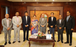 प्रधानमन्त्री सिएनआइ प्रतिनिधि भेट: अर्थतन्त्र चलायमान बनाउन खुकुलो मौद्रिक नीतिमा  जोड 