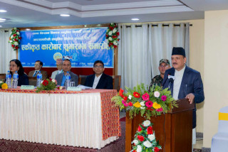 साना किसानको जीवनस्तर उठाउनु लघुवित्तको लक्ष्य हो: डा. महत