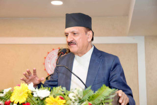 विकास र समृद्धिका लागि सबै राजनीतिक दल एकमत हुनुपर्छः अर्थमन्त्री डा. महत