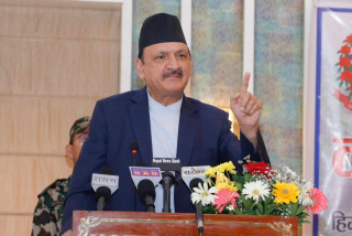 देशभित्रै उत्पादन बढाएर आन्तरिक राजस्वलाई बढाउने   नीति सरकारले  लिएको छः अर्थमन्त्री डा. महत