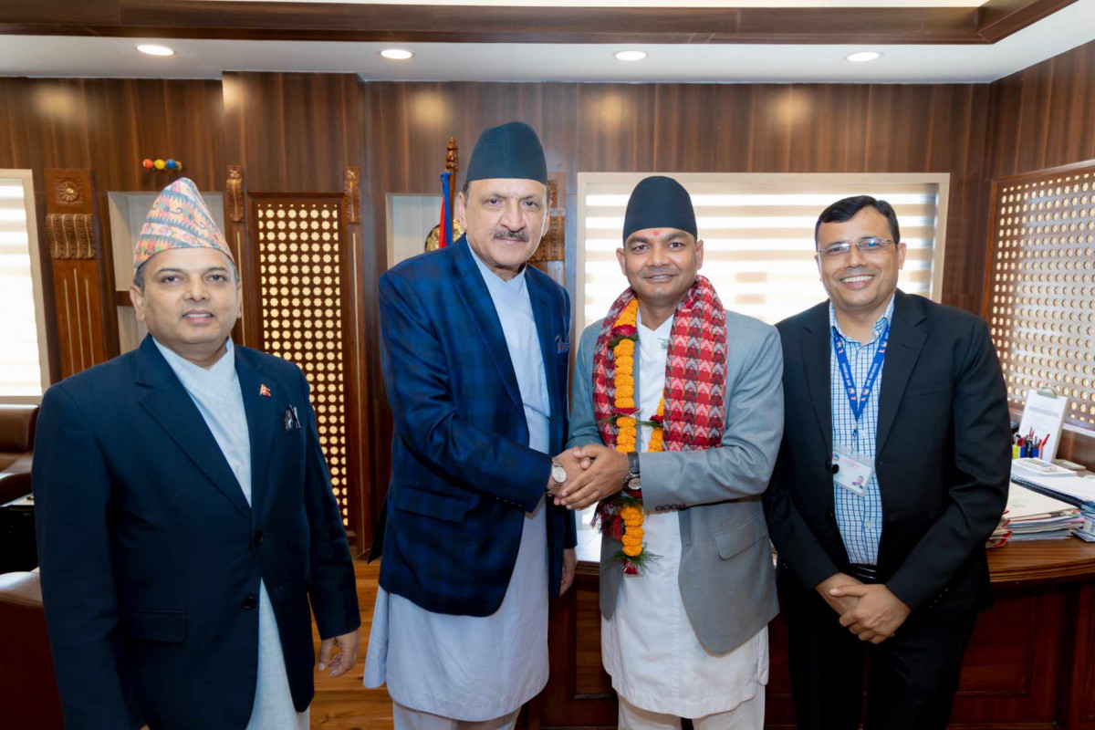अर्थसचिवमा  कृष्णहरि पुष्कर , आजबाट सम्हाले कार्यभार