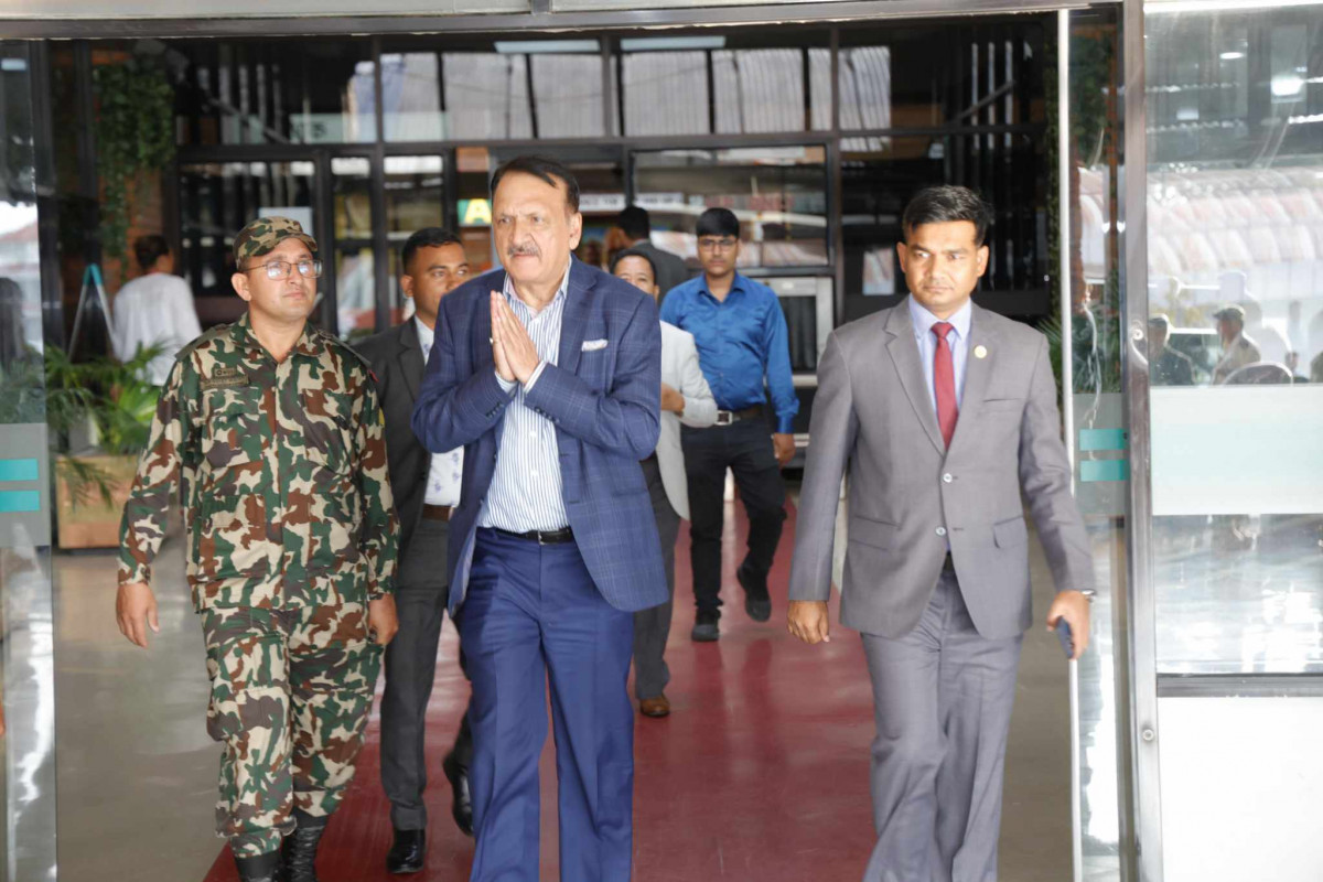 एसियाली पूर्वाधार  बैंकको बैठकमा अर्थमन्त्री  सहभागीः न्यून आय भएका मुलुकका लागि आर्थिक पुनर्उत्थानमा सहयोग गर्न आव्हान 