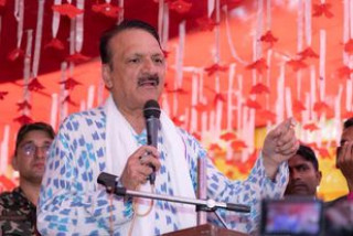 ‘बैकिङ समस्या विस्तारै हटेर जग्गा कारोबार बढेपछि अर्थतन्त्र चलायमान हुन्छ’ : अर्थमन्त्री महत