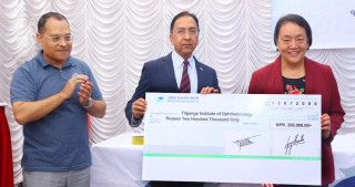सांग्रिला डेभलपमेन्ट बैंकको सहयोग तिलगंगा आँखा अस्पताललाई