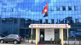 गाेली काण्डका दाेषीहरू  निलम्बित : पीडित परिबारले १०-१० लाख पाउने