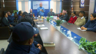 पोखरा रोयल सहकारीको नयाँ अभ्यास ,कर्मचारीमा पठन सस्कृति विकास कार्यक्रम शुभारम्भ 