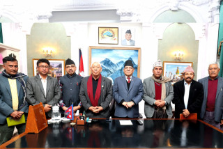 सहकारी र लघुवित्त पीडितसँग प्रधानमन्त्रीको भेट, होला त समस्या समाधान !
