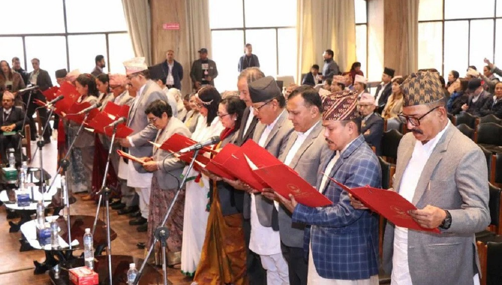 राष्ट्रियसभाका नवनिर्वाचित १९ सदस्यले  लिए सपथ
