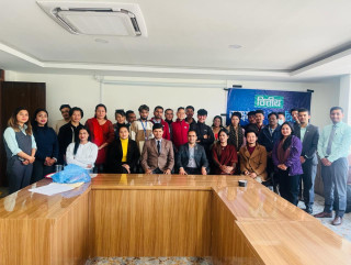 गरिमा विकास बैंकद्वारा  ब्लु डायमण्ड सोसाईटीमा वित्तीय जागरण कार्यक्रम आयोजना