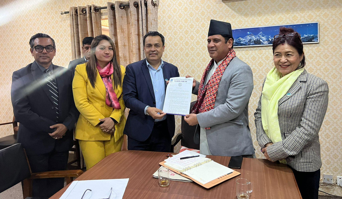 एनआरएनको लगानी भित्र्याउन नीति संशोधनका लागि सरकार तयार छ: मन्त्री भण्डारी