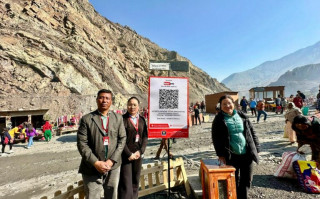 प्रभु बैंकद्वारा कागबेनी मन्दिर  क्युआर स्ट्याण्ड वितरण