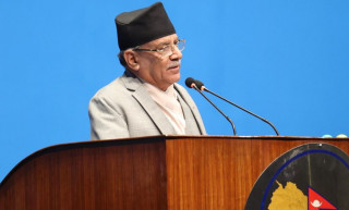 काँग्रेस सांसदहरूको नाराबाजीका बीच प्रधानमन्त्री प्रचण्डले लिए विश्वासकाे मत