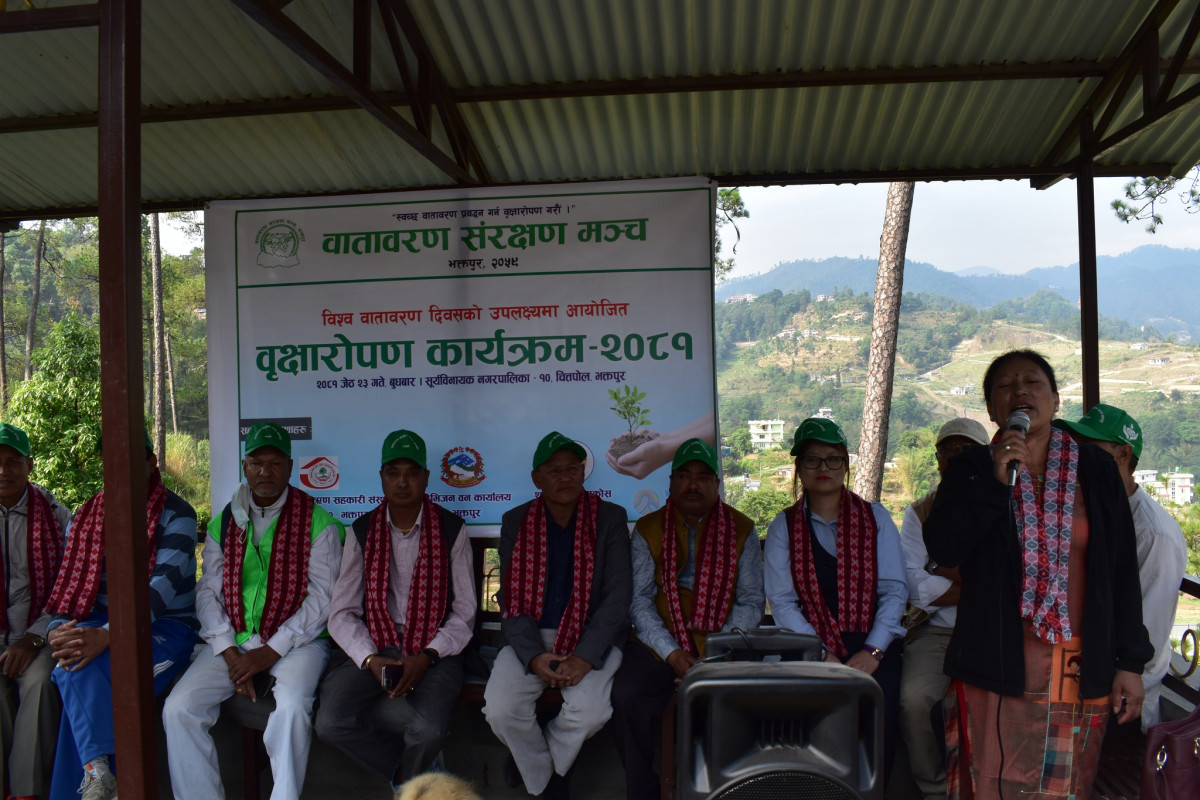 शुभकामना साकोसद्वारा वृक्षारोपण