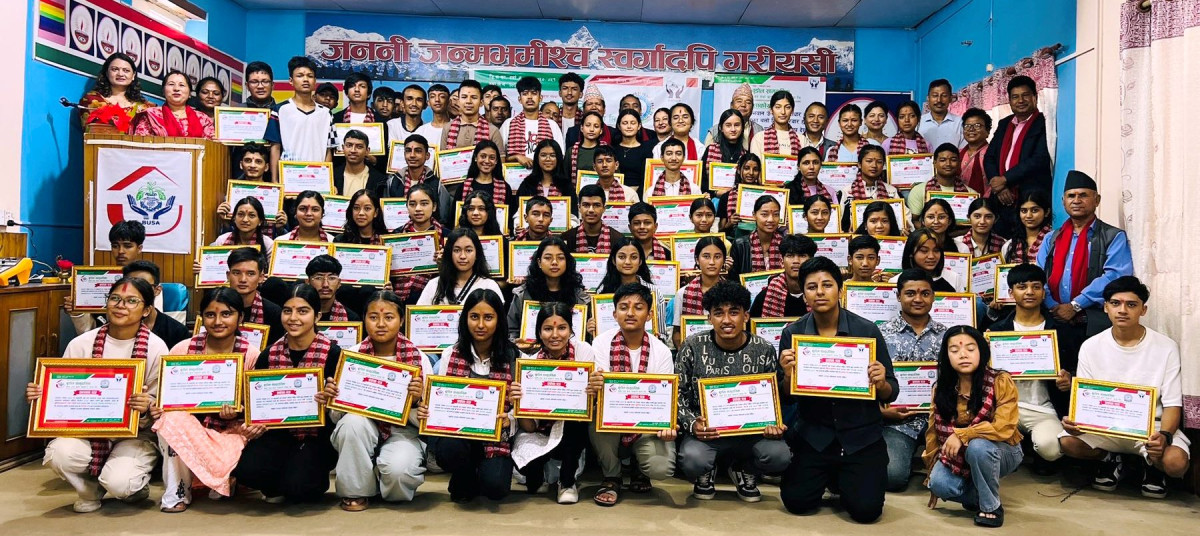 बुडोल सामुदायिक साकोसद्वारा एसईई उत्तीर्ण विद्यार्थीहरुलाई सम्मान