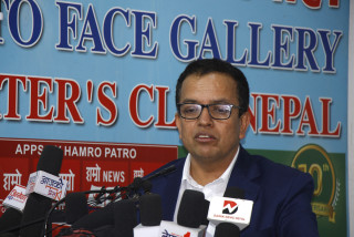 बाढीले २ अर्ब ५२ करोडको सडक क्षति , राजमार्ग सुचारु गर्न   अहोरात्र काम भैरहेको छः डिजी  पोखरेल