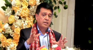 विकास र लगानीलाई रोक्नु मुलुकको आर्थिक सम्मृद्धिलाई अवरुद्ध गर्नु होः अध्यक्ष ढकाल