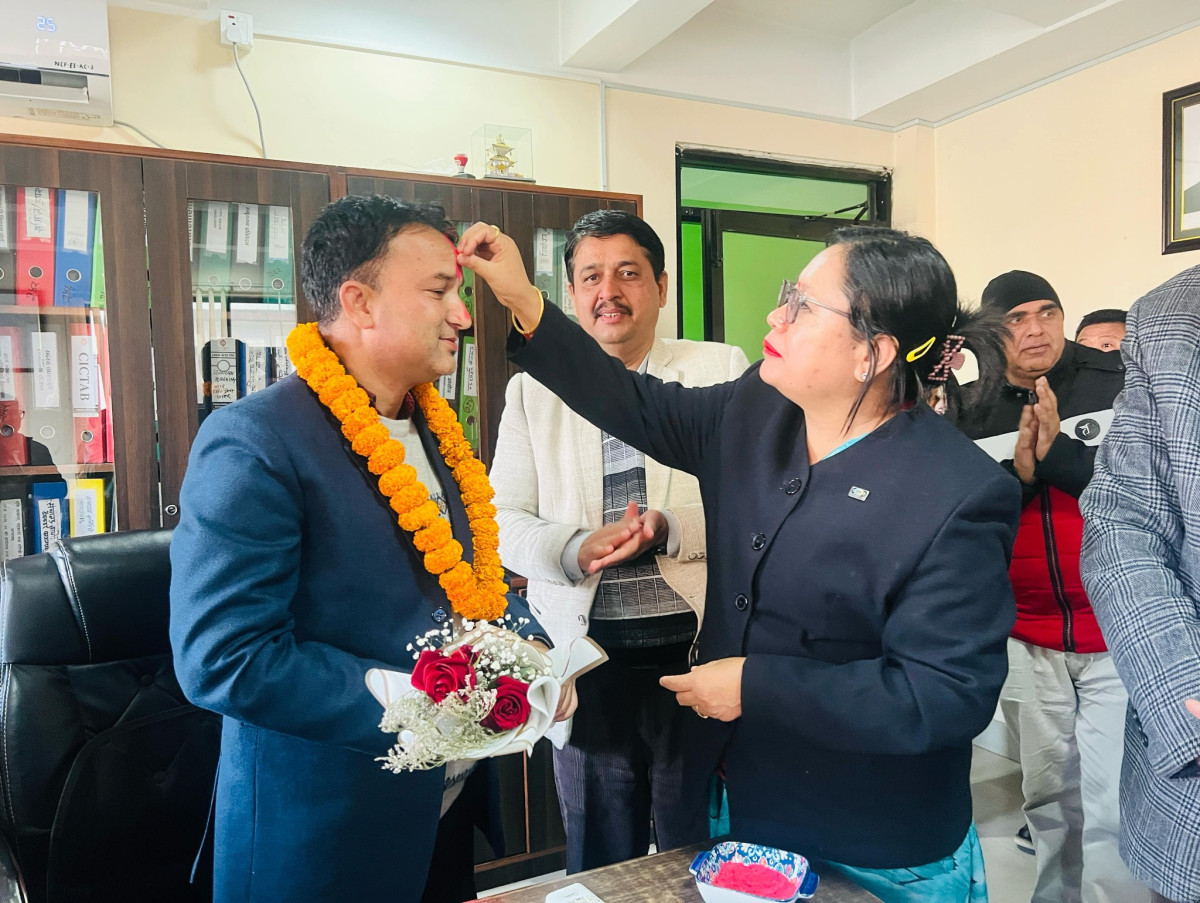 सहकारी महासंघका नवनियुक्त महाप्रबन्धक थापाले गरे पदभार ग्रहण