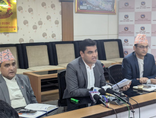 नागरिकलाई थप भार नपर्ने गरी स्वास्थ्य बीमाको कोष बलियो पार्ने