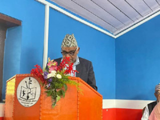 पछौटे कसैको कि झोले कि दास, नबन्दा कहाँ फेर्न पाइन्छ सास
