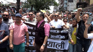 सात  बुँदे माग  गर्दै सार्वजनिक यातायात बचाऊ संघर्ष समितिले थाल्यो आन्दोलन