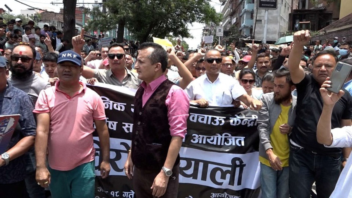 सात  बुँदे माग  गर्दै सार्वजनिक यातायात बचाऊ संघर्ष समितिले थाल्यो आन्दोलन