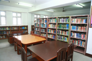 पुस्तकालय दिवसको सन्दर्भ : पुराना-नयाँ पुस्तक र पढाई