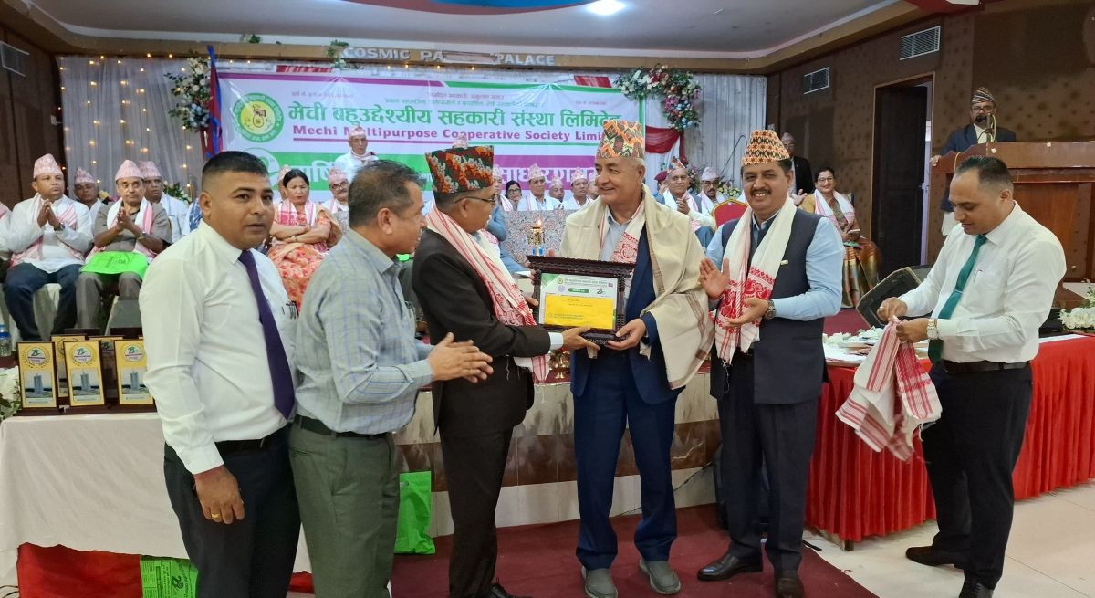 मेची बहुउद्देश्यीय सहकारीद्वारा सहकारी अभियन्ता पुरस्कार महासंघका उपाध्यक्ष बस्नेतलाई प्रदान