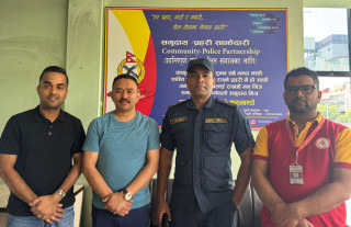 महालक्ष्मी विकास बैंकद्वारा दरबार मार्ग प्रहरी वृत्तलाई सहयोग
