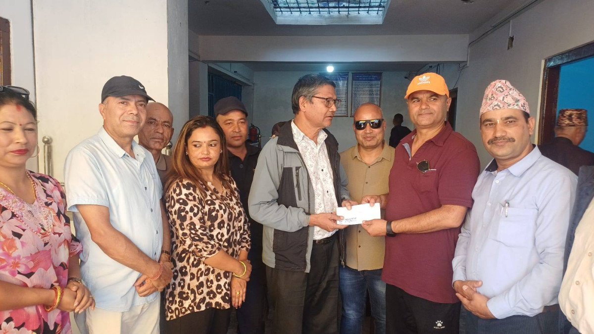 कुटुम्ब सहकारीद्वारा कोटेश्वर चौंकीलाई आर्थिक सहयोग