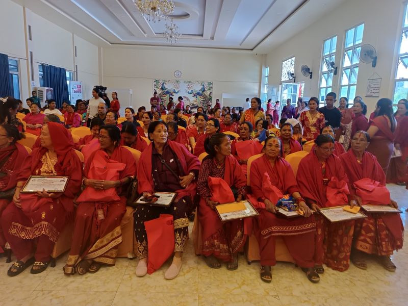 laxmi-mahila-4.jpg