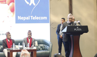 राजनीतिक सङ्कटका वावजुद पर्यटनमा उत्साह, पुनरूत्थानको सम्भावना बलियोः अर्थमन्त्री खनाल